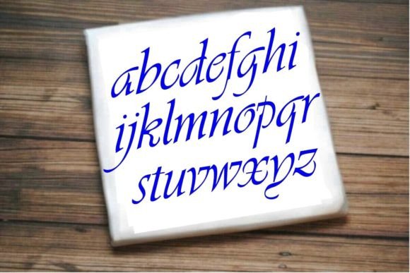 Small Letters Y and Z: A Versatile Embroidery Design